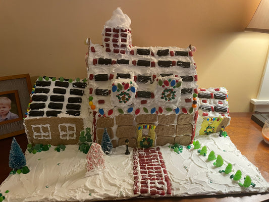 Gingerbread house shaped like a New England Cape house