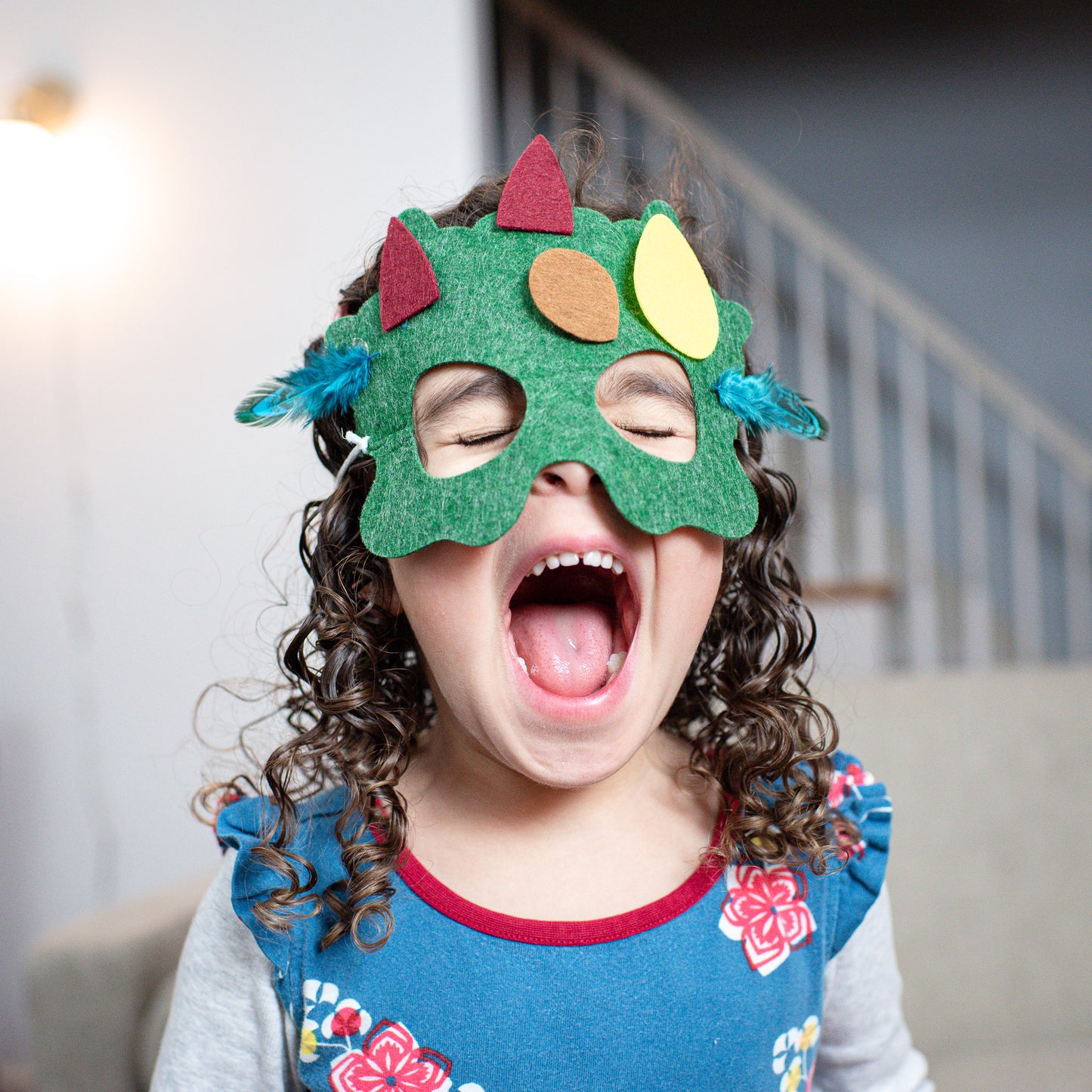 Dinosaur Craft and Pretend Play Costume Kit