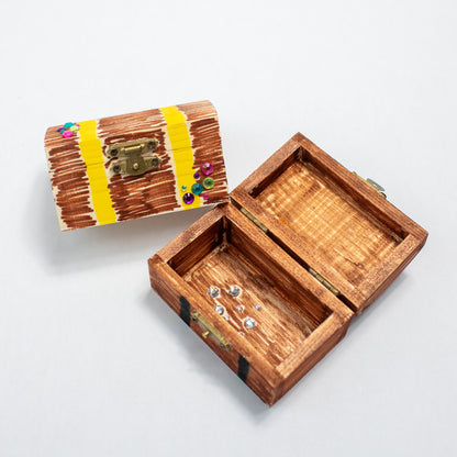 Pirate Treasure Chest Craft Kit